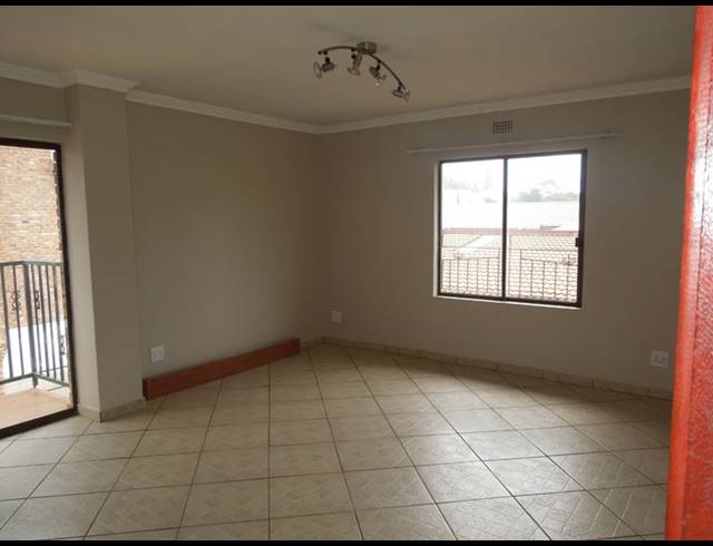 3 BEDROOM TOWNHOUSE FOR SALE IN EASTLEIGH